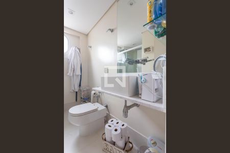 Apartamento à venda com 196m², 4 quartos e 3 vagasBanheiro Social