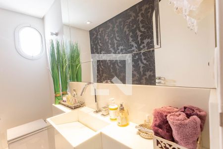 Apartamento à venda com 196m², 4 quartos e 3 vagasBanheiro da Suíte 3