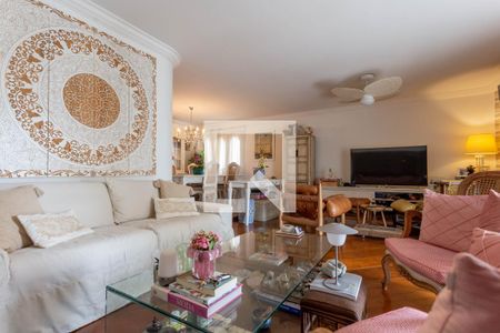 Apartamento à venda com 196m², 4 quartos e 3 vagasSala