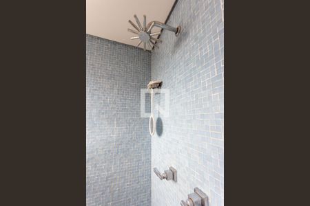 Apartamento à venda com 196m², 4 quartos e 3 vagasBanheiro da Suíte 2