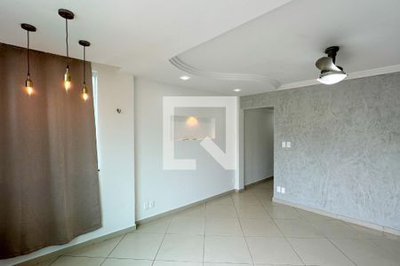 Sala de apartamento para alugar com 2 quartos, 86m² em Copacabana, Rio de Janeiro