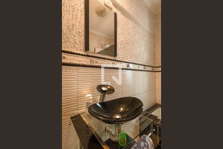 Casa à venda com 179m², 4 quartos e 1 vagaBanheiro da Suíte 1