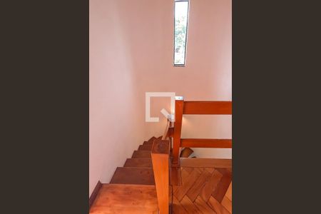 Casa à venda com 179m², 4 quartos e 1 vagaCorredor