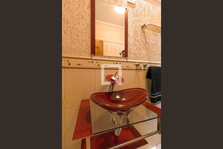 Casa à venda com 179m², 4 quartos e 1 vagaBanheiro