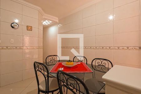 Casa à venda com 179m², 4 quartos e 1 vagaCozinha