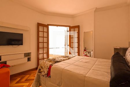 Casa à venda com 179m², 4 quartos e 1 vagaSuíte 1