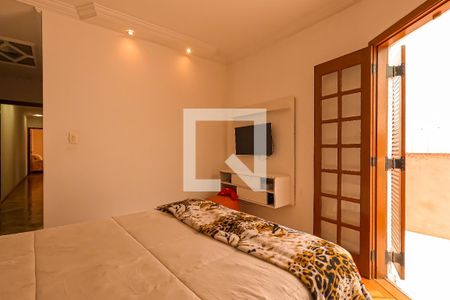 Casa à venda com 179m², 4 quartos e 1 vagaSuíte 1