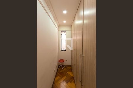 Casa à venda com 179m², 4 quartos e 1 vagaSuíte 1