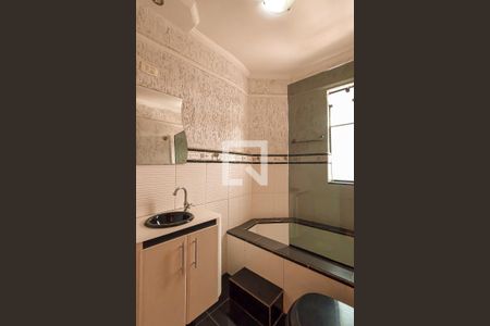 Casa à venda com 179m², 4 quartos e 1 vagaBanheiro da Suíte 2