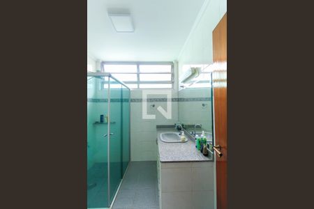 Casa à venda com 281m², 3 quartos e 4 vagas Casa à venda com 281m², 3 quartos e 4 vagasBanheiro