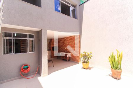 Casa à venda com 281m², 3 quartos e 4 vagas Casa à venda com 281m², 3 quartos e 4 vagasChurrasqueira