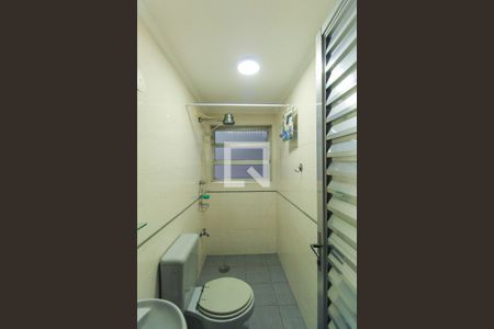 Casa à venda com 281m², 3 quartos e 4 vagas Casa à venda com 281m², 3 quartos e 4 vagasBanheiro de serviço