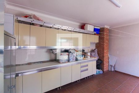 Casa à venda com 281m², 3 quartos e 4 vagas Casa à venda com 281m², 3 quartos e 4 vagasÁrea comum