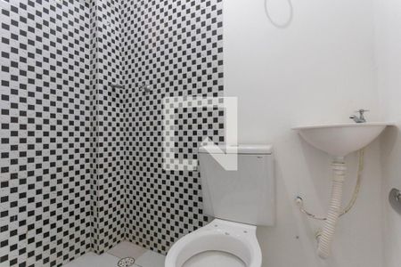 Banheiro de casa para alugar com 1 quarto, 35m² em Sacoma, São Paulo