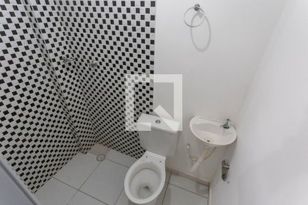 Banheiro de casa para alugar com 1 quarto, 35m² em Sacoma, São Paulo