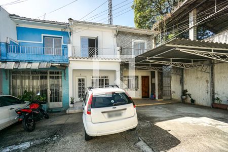 Casa para alugar com 120m², 2 quartos e 1 vagaFachada