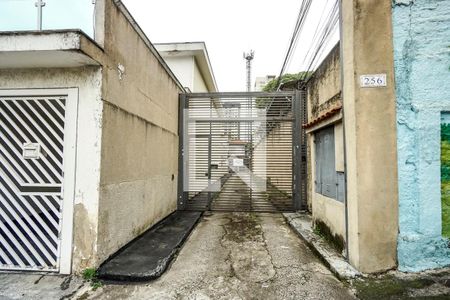 Casa para alugar com 120m², 2 quartos e 1 vagaEntrada da vila