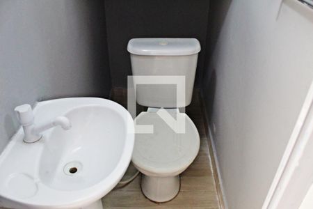 Lavabo de casa para alugar com 2 quartos, 65m² em Parada Xv de Novembro, São Paulo