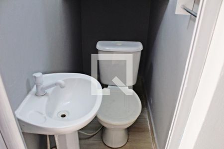 Lavabo de casa para alugar com 2 quartos, 65m² em Parada Xv de Novembro, São Paulo