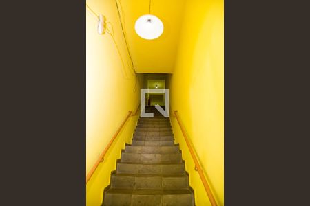 Apartamento à venda com 50m², 1 quarto e sem vagaEscada