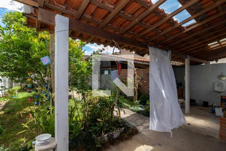 Casa para alugar com 87m², 2 quartos e 3 vagasQuintal