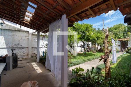 Casa para alugar com 87m², 2 quartos e 3 vagasQuintal