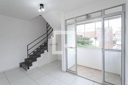 Sala 1 de apartamento para alugar com 3 quartos, 120m² em Santa Rosa, Belo Horizonte