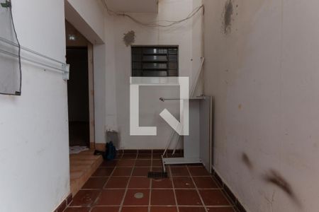 Casa à venda com 60m², 1 quarto e 1 vagaÁrea de serviço
