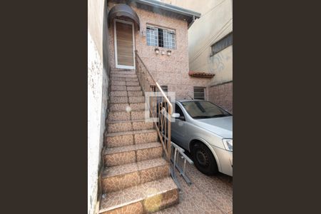 Entrada de casa para alugar com 1 quarto, 65m² em Jardim Roberto, Osasco