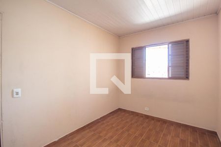 Quarto de casa para alugar com 1 quarto, 65m² em Jardim Roberto, Osasco