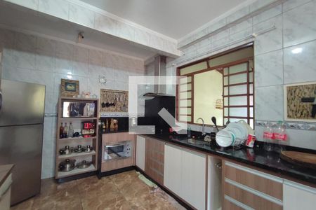 Casa à venda com 250m², 3 quartos e 3 vagasCozinha