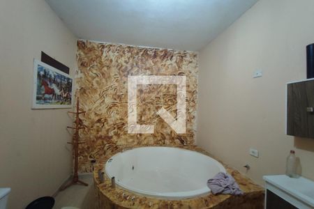 Casa à venda com 250m², 3 quartos e 3 vagasBanheiro suíte