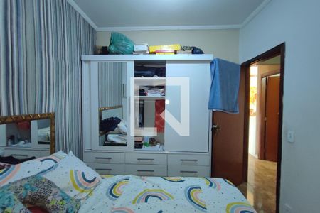 Casa à venda com 250m², 3 quartos e 3 vagasQuarto 2