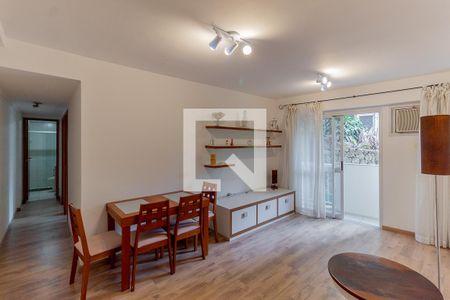 Sala de apartamento para alugar com 2 quartos, 70m² em Botafogo, Rio de Janeiro