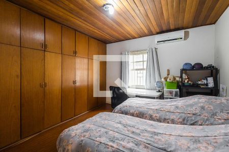 Casa à venda com 330m², 4 quartos e 15 vagasQuarto 2