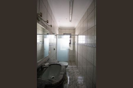 Casa para alugar com 369m², 5 quartos e 3 vagas Casa para alugar com 369m², 5 quartos e 3 vagasBanheiro