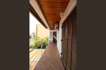 Casa para alugar com 369m², 5 quartos e 3 vagas Casa para alugar com 369m², 5 quartos e 3 vagasSacada