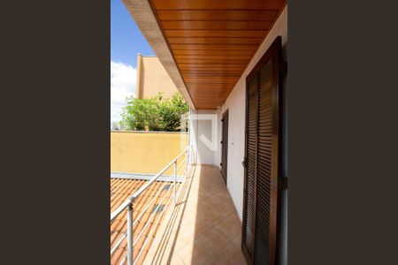 Casa para alugar com 369m², 5 quartos e 3 vagas Casa para alugar com 369m², 5 quartos e 3 vagasSacada