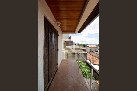 Casa para alugar com 369m², 5 quartos e 3 vagas Casa para alugar com 369m², 5 quartos e 3 vagasSacada