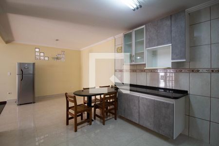 Casa para alugar com 369m², 5 quartos e 3 vagas Casa para alugar com 369m², 5 quartos e 3 vagasCozinha