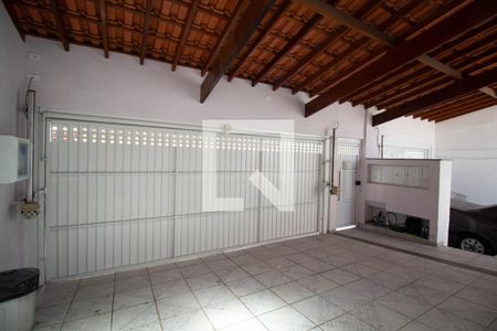 Casa para alugar com 369m², 5 quartos e 3 vagas Casa para alugar com 369m², 5 quartos e 3 vagasGaragem