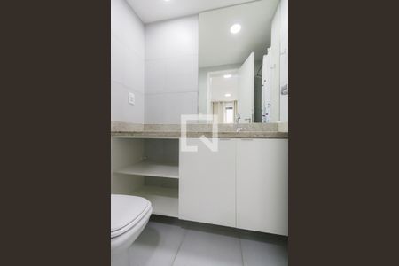Apartamento à venda com 73m², 3 quartos e 1 vaga Apartamento à venda com 73m², 3 quartos e 1 vagaBanheiro da Suíte