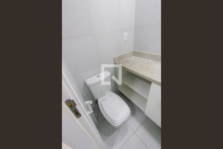 Apartamento à venda com 73m², 3 quartos e 1 vaga Apartamento à venda com 73m², 3 quartos e 1 vagaBanheiro da Suíte