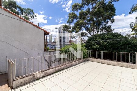 Casa à venda com 126m², 3 quartos e 1 vaga Casa à venda com 126m², 3 quartos e 1 vagaVaranda