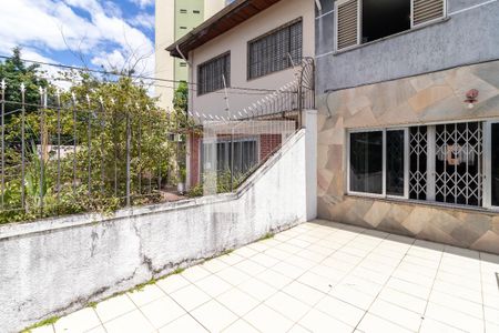 Casa à venda com 126m², 3 quartos e 1 vaga Casa à venda com 126m², 3 quartos e 1 vagaVaranda