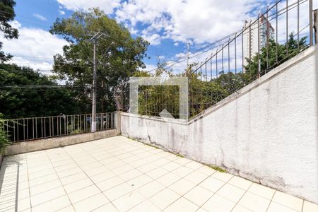Casa à venda com 126m², 3 quartos e 1 vaga Casa à venda com 126m², 3 quartos e 1 vagaVaranda