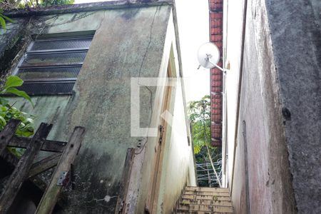 Casa à venda com 380m², 4 quartos e 5 vagas Casa à venda com 380m², 4 quartos e 5 vagasHall