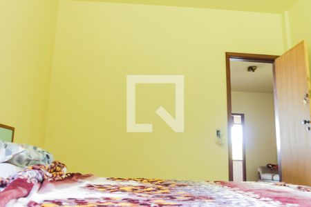 Casa à venda com 380m², 4 quartos e 5 vagas Casa à venda com 380m², 4 quartos e 5 vagasQuarto 2