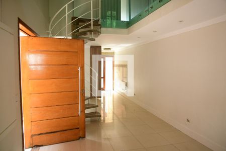 Sala de casa para alugar com 2 quartos, 155m² em Portal da Primavera, Cotia
