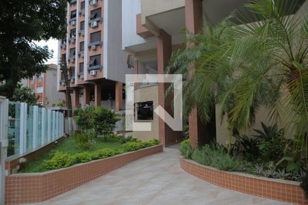 Apartamento para alugar com 400m², 5 quartos e 2 vagas Apartamento para alugar com 400m², 5 quartos e 2 vagasEntrada